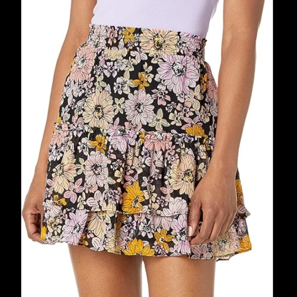 Multicolored Mini Skirt with Tiered Design for Casual Wear
